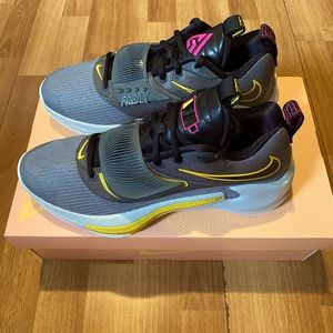 New Nike Zoom Freak 3 Basketball Shoes Mens SZ 10